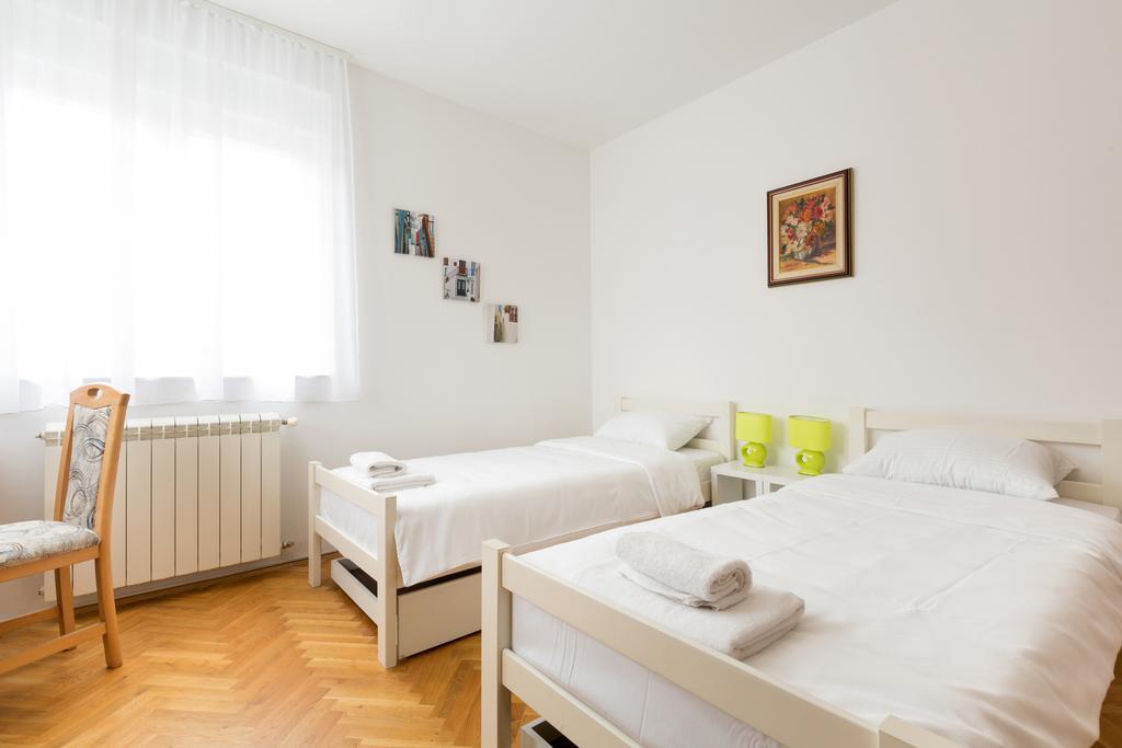 Dolce Vita Luxury Suites Belgrade Exterior photo